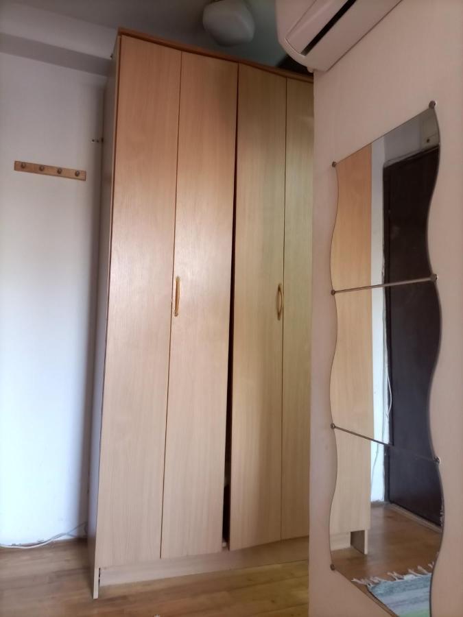 Apartman Lara Belgrado Exterior foto